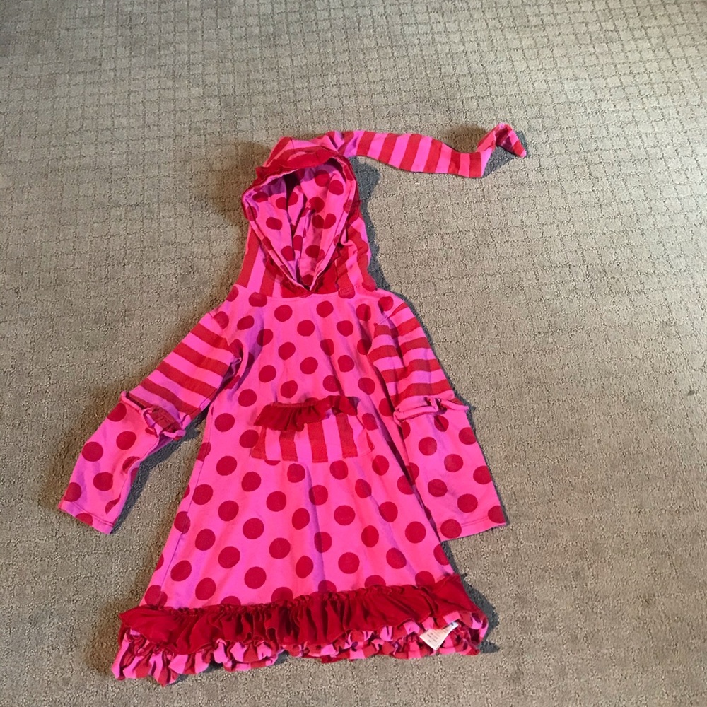Girls pink long sleeve dress with hood